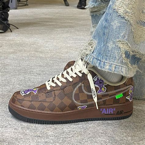 louis vuitton x nike air force 1 low.